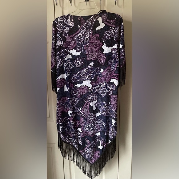 Charming Charlie Open Kimono - Picture 2 of 3